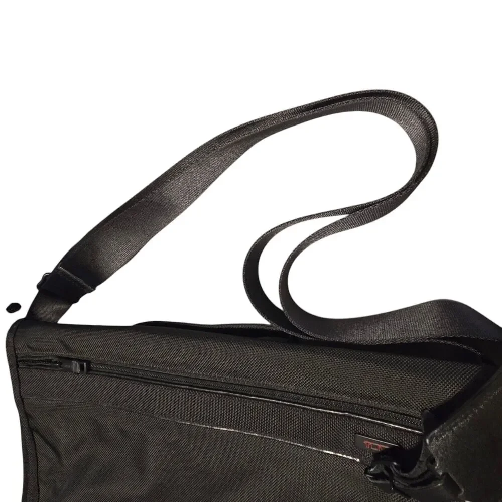 Tumi Laptop Bag Alpha Messenger Sling Bag 22202DE 17